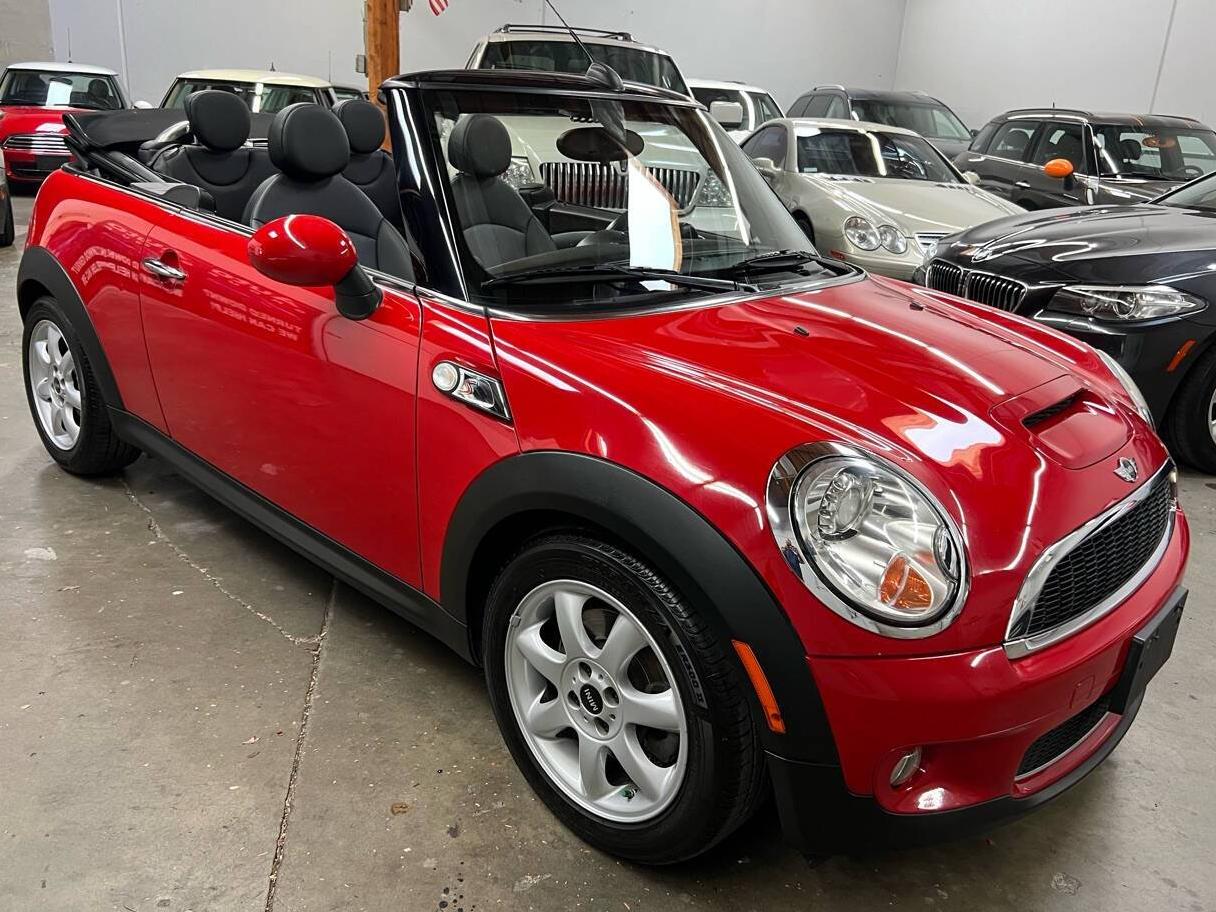 MINI COOPER CONVERTIBLE 2010 WMWMS3C52ATZ85385 image
